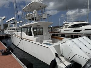 沖縄 チャーターボート