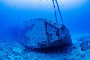 沖縄最大の沈没船USSエモンズ/USS EMMONS 沖縄ファンダイビング