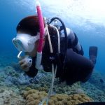 地元沖縄の女の子とダイビングライセンス講習。