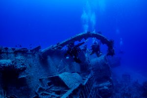 エモンズ ダイビング