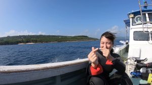 エモンズダイビング 透明度最高の中沈没船エモンズでダイビング