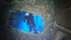 エモンズ　ダイビング