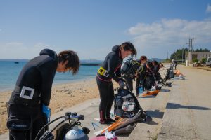 沖縄 ビーチクリーン