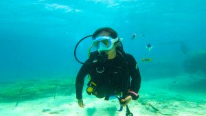 沖縄でアドバンスダイビングライセンス講習!恩納村は海況よし!