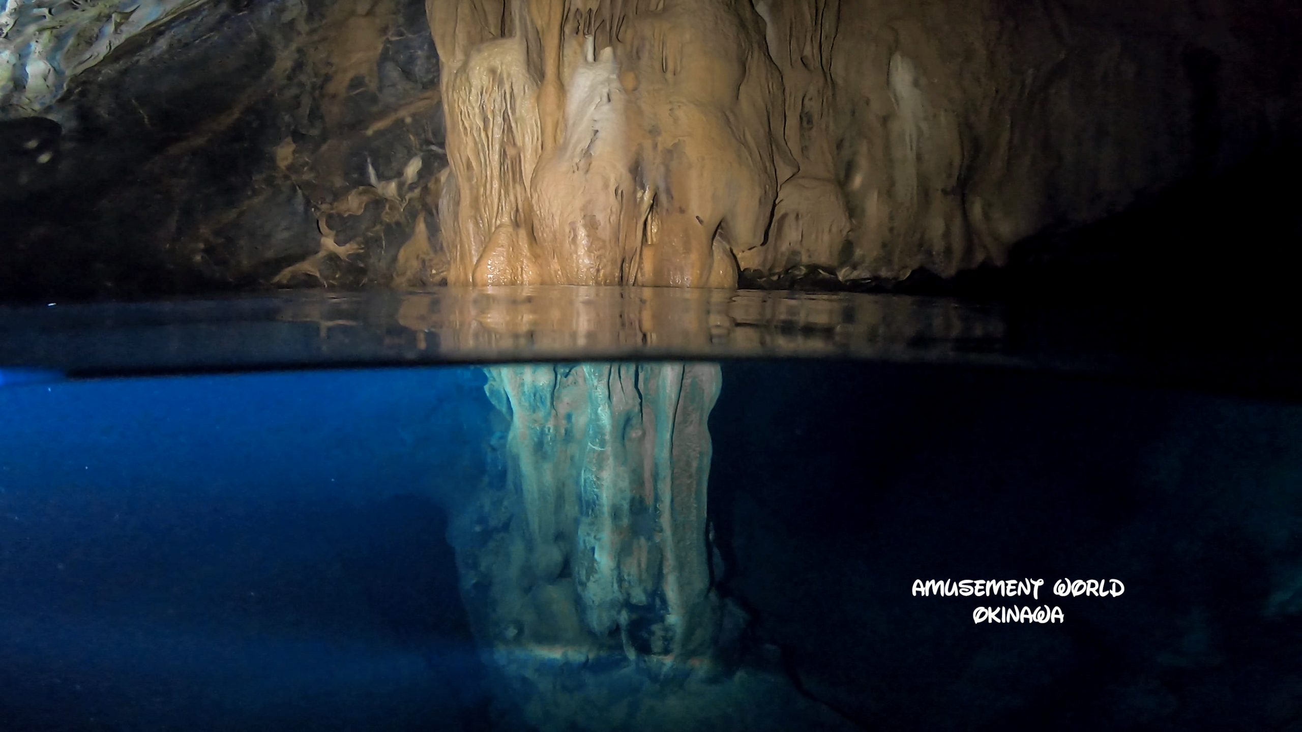沖縄本島の最北端 辺戸岬で水中洞窟探検ダイビング！