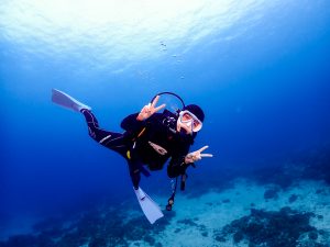 イシキリでビーチダイビング！ハナヒゲウツボちゃんたくさん！