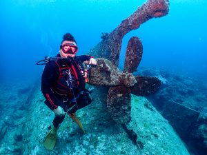 沖縄宜野湾沖でダイビング！！