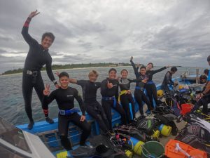 沖縄在住若者達と水納島ファンダイビング！